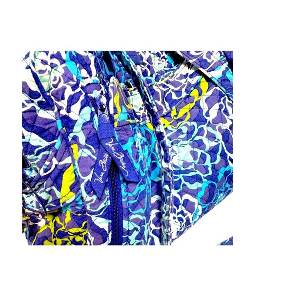 Vera Bradley Blue Floral Quilted Weekender Diaper Bag Tote with Removable Strap - Picture 5 of 11